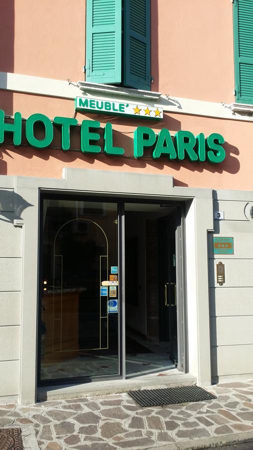 Paris Hotel