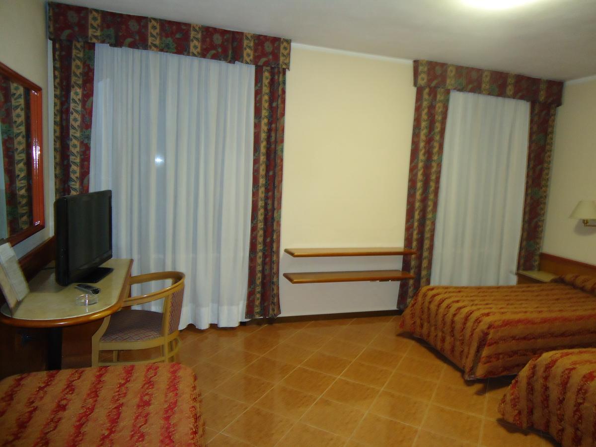 Paris 3* Castel Goffredo
