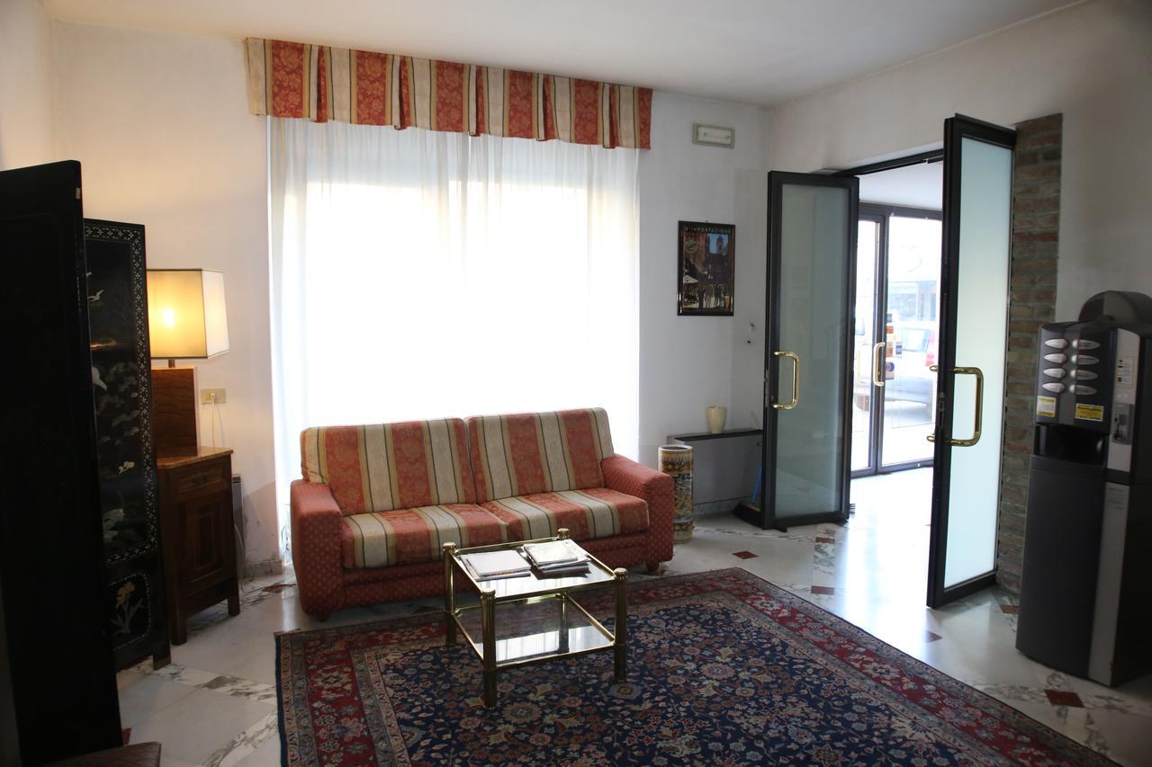 Hotel Paris